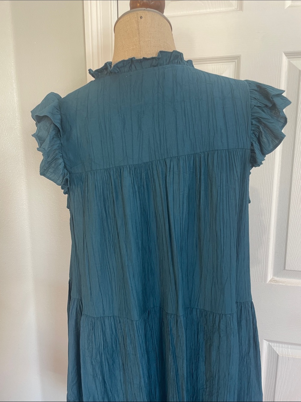 Moodie Teal Button-Front Tiered dress ruffles flutter sleeves women’s size M - Picture 7 of 14